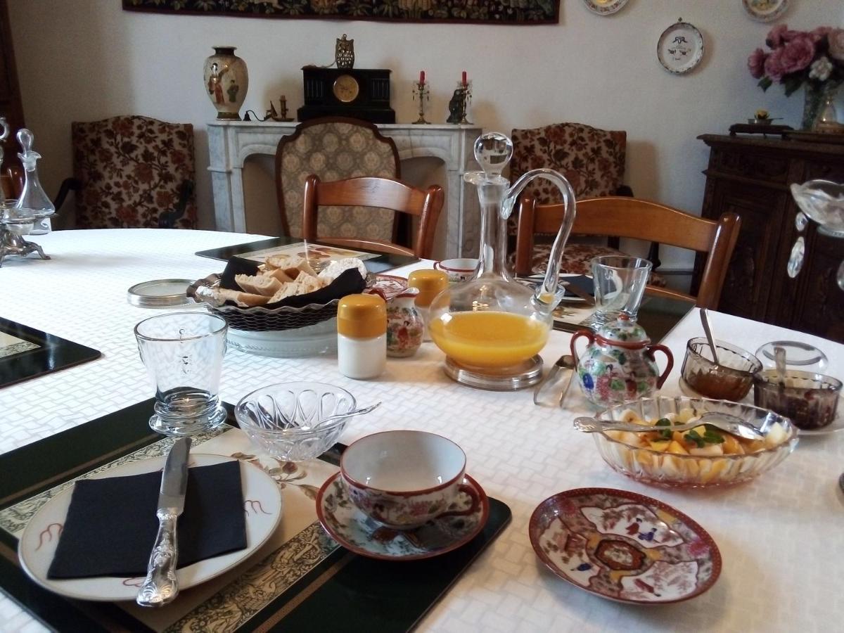 Bed and Breakfast Les Cedres Монтегю Экстерьер фото