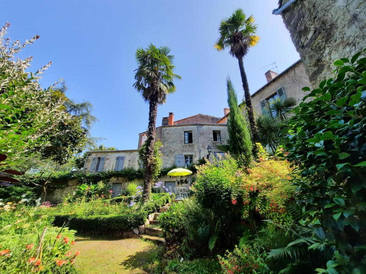 Bed and Breakfast Les Cedres Монтегю Экстерьер фото