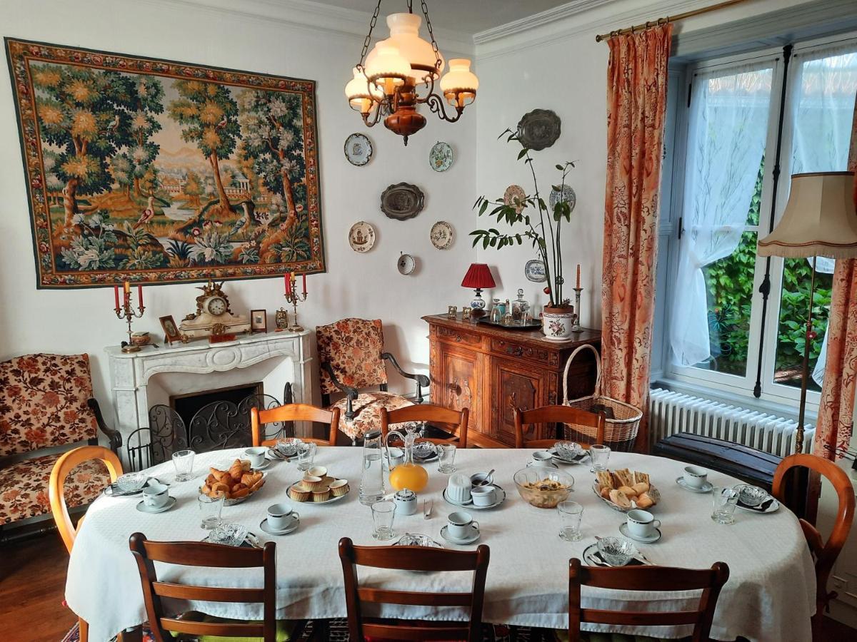 Bed and Breakfast Les Cedres Монтегю Экстерьер фото